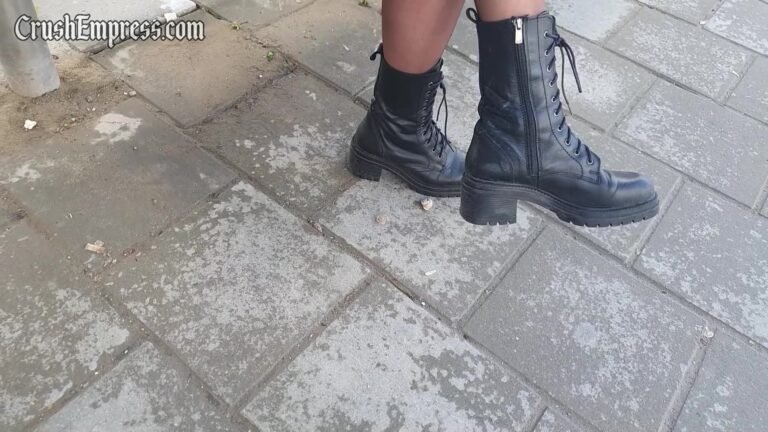 Candid Snail Crush 10