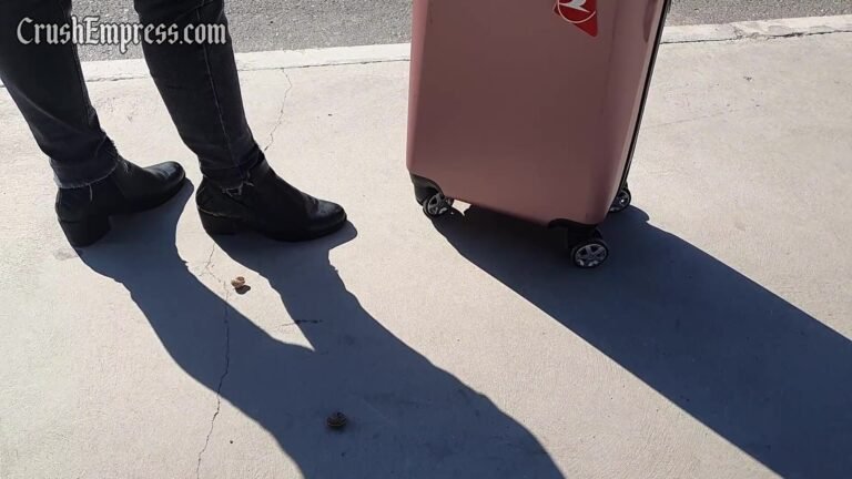 Candid Snail Crush 21