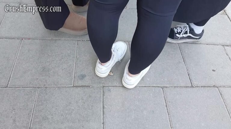 Candid Snail Crush 26